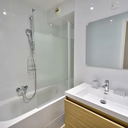Riviera Old Town Jean Jaures Апартаменты *